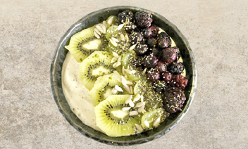 Boomers Super Fruit Smoothie Bowl