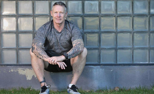 Getting to Know: Brett Burden